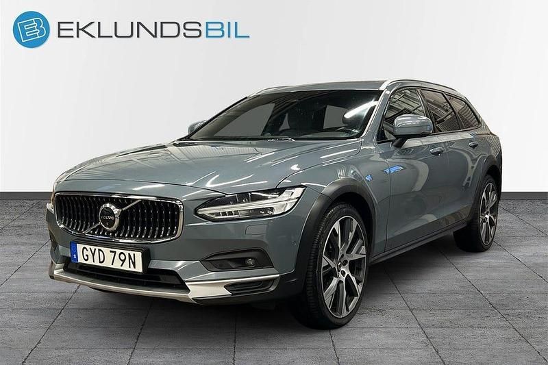 Grå Begagnad 2022 Volvo V90 CC Momentum Kombi | 359 900 kr (Dyr) - Bild 1/4