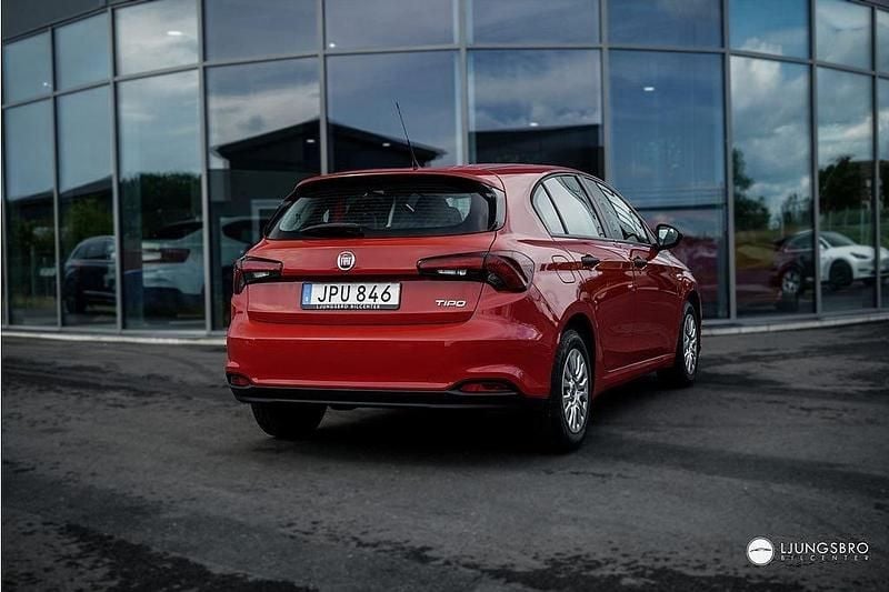 Begagnad Fiat Tipo 96 HK (70 kW) 2018 Röd Sedan