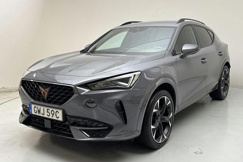 Ljusgrå Begagnad 2022 Cupra Formentor SUV | 299 000 kr - Bild 1/4