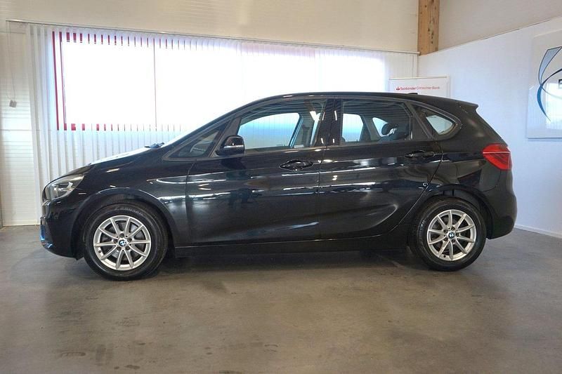 Begagnad BMW 218 Active Tourer Advantage 136 HK (100 kW) 2015 Svart Minibuss