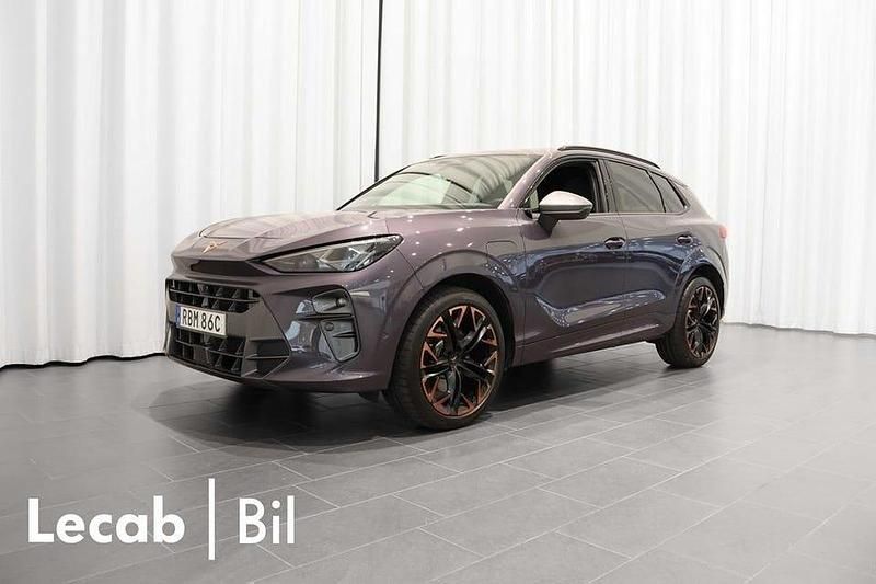Mörkgrå (dark void metallic) Begagnad 2025 Cupra Terramar VZ SUV | 529 500 kr (Bra pris) - Bild 1/4