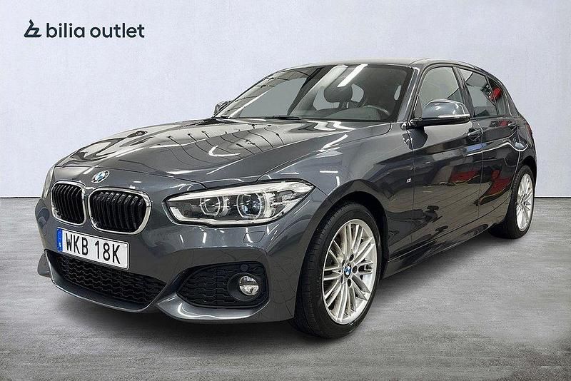 Grå Begagnad 2019 BMW 118 M Sport Halvkombi | 154 900 kr (Bra pris) - Bild 1/3
