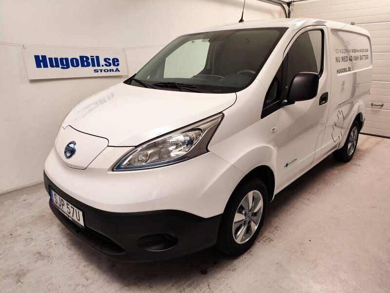 Vit Begagnad 2019 Nissan e-NV200 Premium Edition Minibuss | 223 750 kr - Bild 1/4