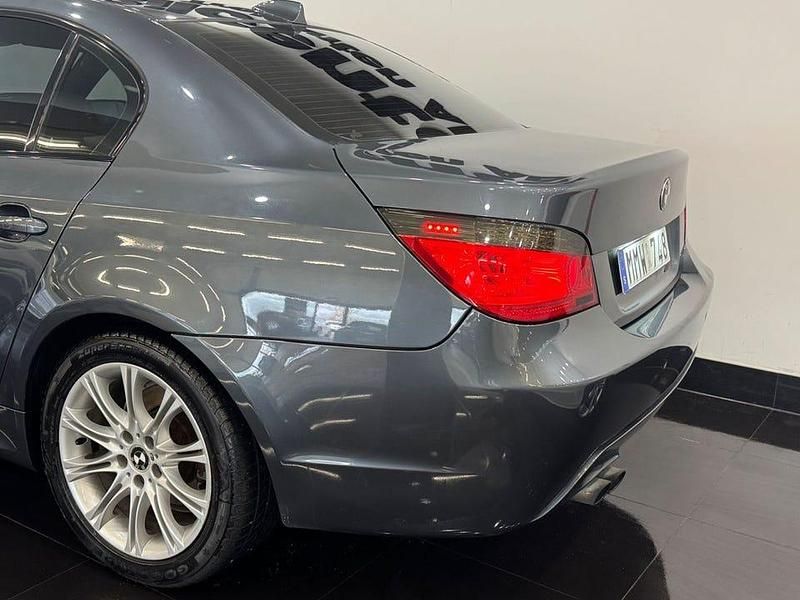 Begagnad BMW 525 M Sport 218 HK (160 kW) 2007 Mörkgrå Sedan