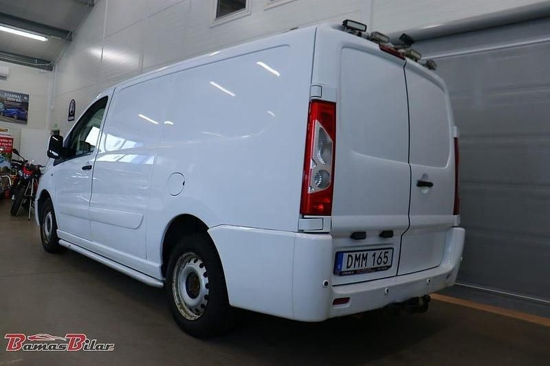 Begagnad Peugeot Expert 164 HK (120 kW) 2015 Vit Van