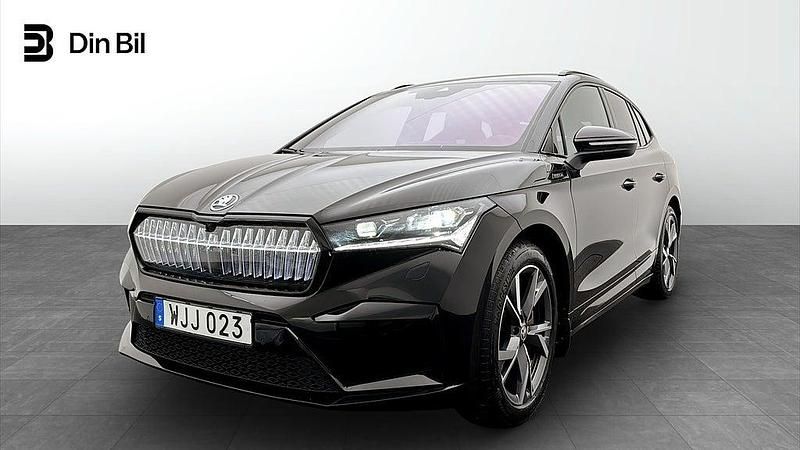 Svart Begagnad 2023 Skoda Enyaq iV SportLine SUV | 464 900 kr (Marknadspris) - Bild 1/4