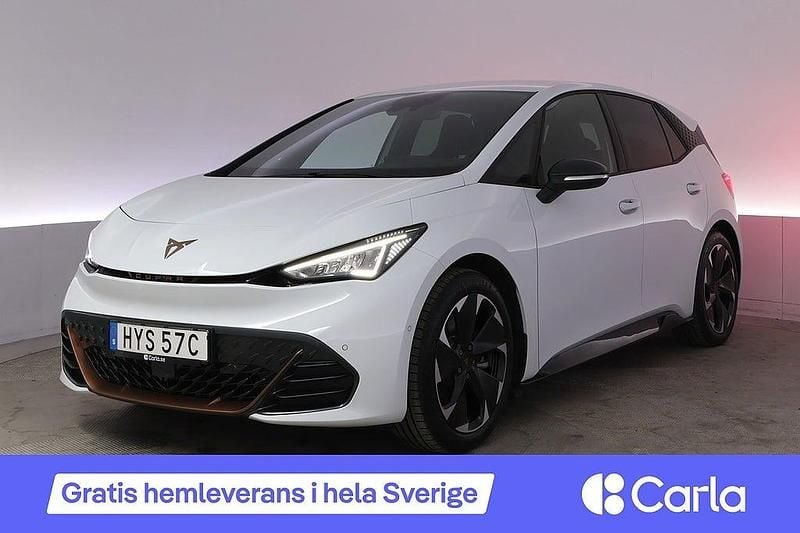 Begagnad Cupra Born e-Boost 169 kW (231 HK) 2023 Vit Halvkombi