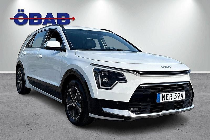 Begagnad Kia Niro Advance 184 HK (135 kW) 2022 Vit SUV