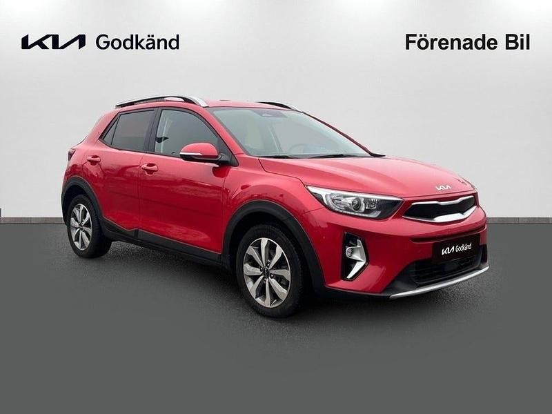 Begagnad Kia Stonic Advance 120 HK (88 kW) 2023 Röd SUV