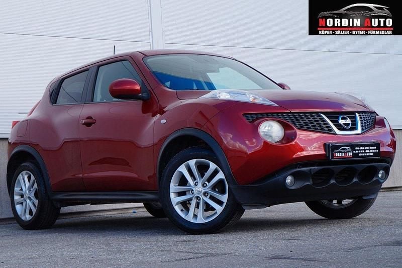 Mörkröd Begagnad 2010 Nissan Juke SUV | 54 900 kr (Marknadspris) - Bild 1/4
