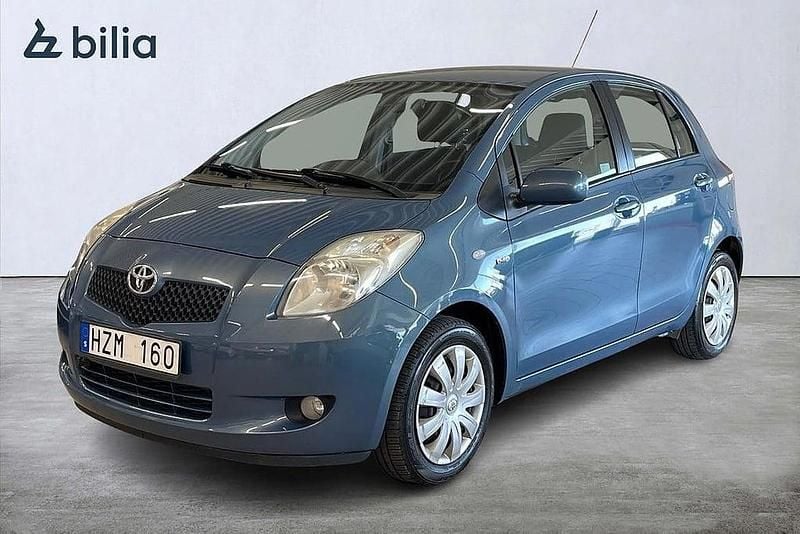 Begagnad Toyota Yaris 91 HK (66 kW) 2008 Grå Halvkombi