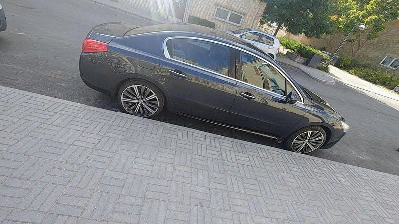 Blå Begagnad 2012 Peugeot 508 Sedan | 40 000 kr (Bra pris) - Bild 1/4