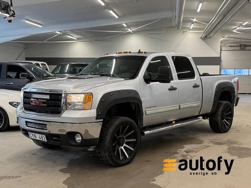 Begagnad GMC Sierra 403 HK (296 kW) 2011 Silver Pickup