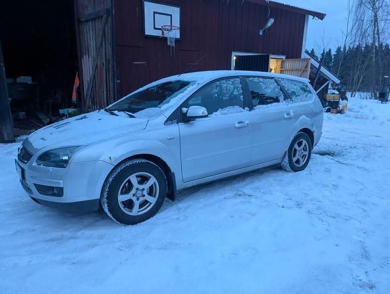 Begagnad 2007 Ford Focus Kombi | 7 000 kr (Bra pris) - Bild 1/1
