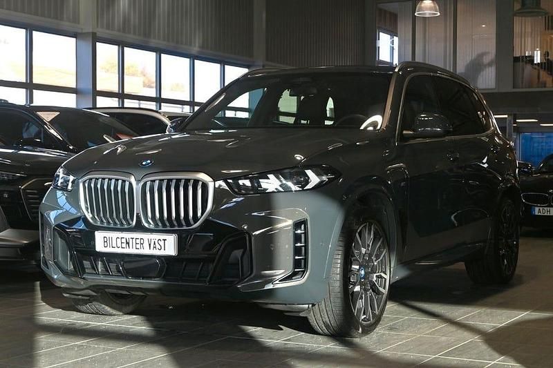 Dravit grey metallic Begagnad 2024 BMW X5 M Sport SUV | 949 000 kr - Bild 1/4