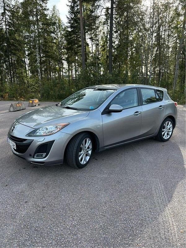 Grå Begagnad 2010 Mazda 3 Inclusive Halvkombi | 55 000 kr (Bra pris) - Bild 1/4