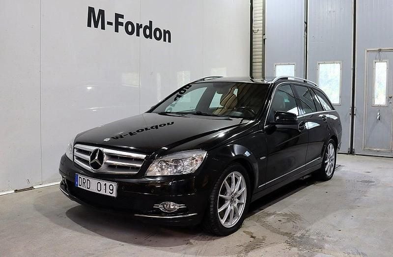 Svart Begagnad 2008 Mercedes C320 Avantgarde Kombi | 109 900 kr - Bild 1/4