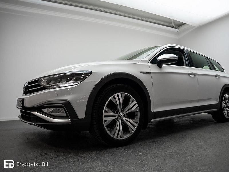 Begagnad VW Passat Alltrack 191 HK (140 kW) 2019 Vit Kombi