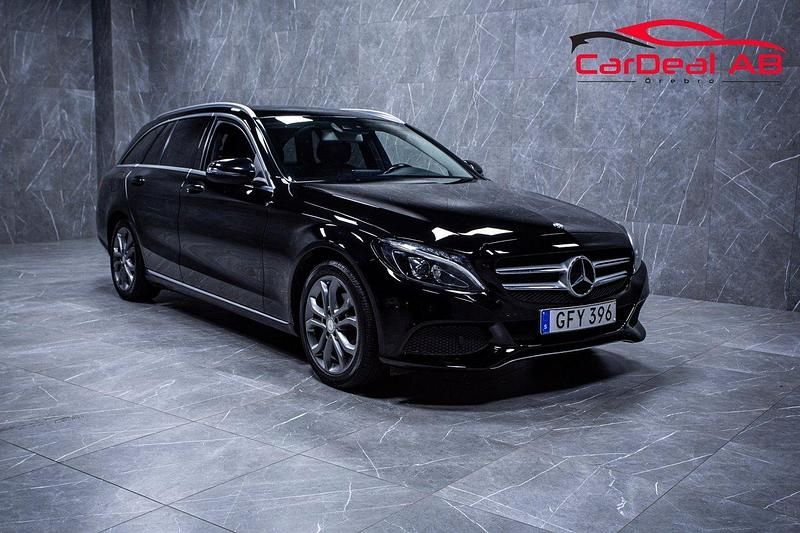 Svart Begagnad 2015 Mercedes C200 Avantgarde Kombi | 147 800 kr (Marknadspris) - Bild 1/4