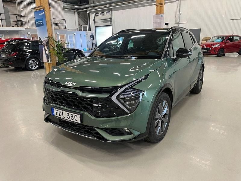 Grön Begagnad 2021 Kia Sportage 3 SUV | 369 000 kr (Lite dyr) - Bild 1/4