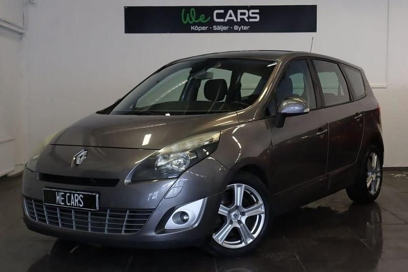 Grå Begagnad 2011 Renault Grand Scénic III Minibuss | 59 900 kr (Marknadspris) - Bild 1/4