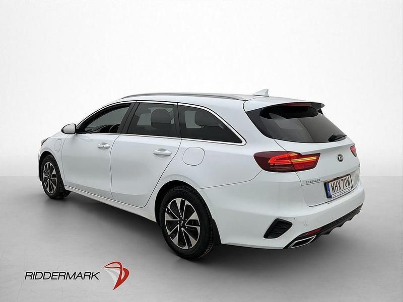 Begagnad Kia Ceed Sportswagon Advance 141 HK (103 kW) 2020 Vit Kombi