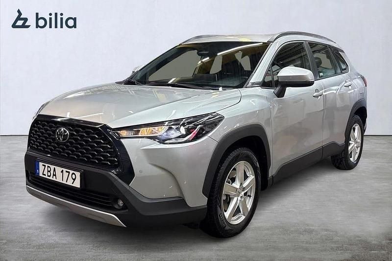 Begagnad Toyota Corolla Cross Active 141 HK (103 kW) 2024 Silver SUV
