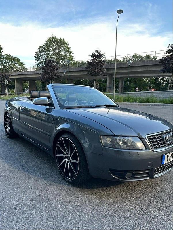 Begagnad 2006 Audi S4 Cabriolet Cab | 149 000 kr - Bild 1/4