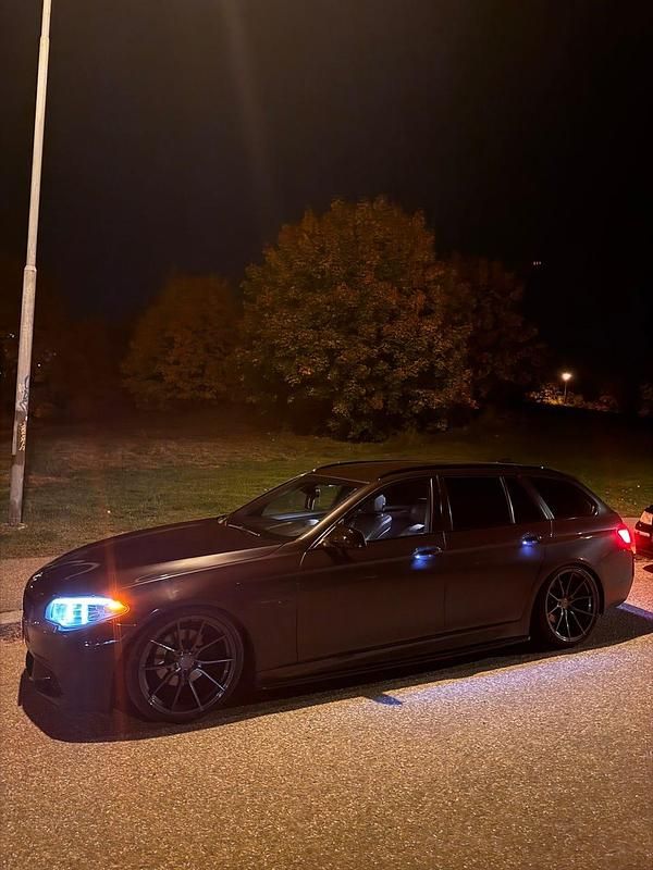 Begagnad 2013 BMW 520 M Sport Kombi | 135 000 kr (Lite dyr) - Bild 1/4