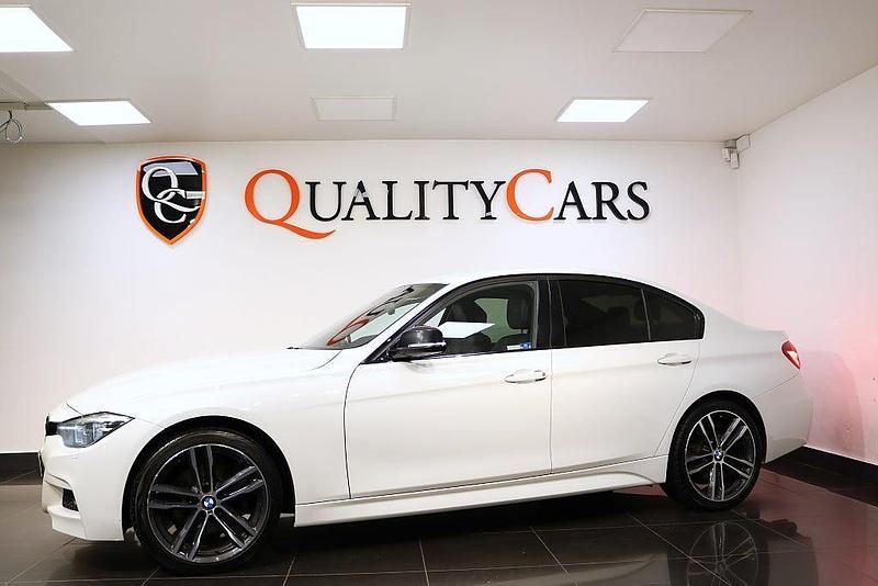 Begagnad BMW 330 M Sport 252 HK (185 kW) 2017 Vit Sedan