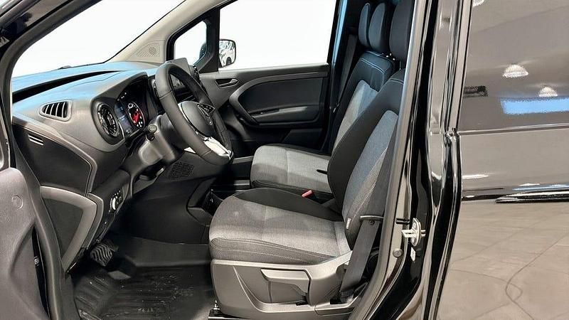 Ny Mercedes Citan 112 Edition 116 HK (85 kW) 2025 Svart