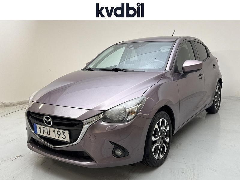 Lila (okänd) Begagnad 2016 Mazda 2 Halvkombi | 79 800 kr (Superpris) - Bild 1/3
