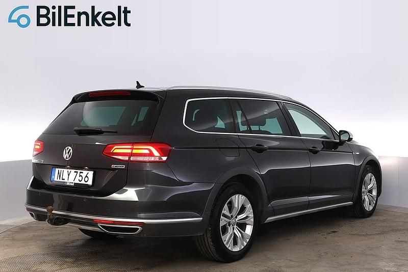 Begagnad VW Passat 190 HK (139 kW) 2018 Mörkgrå SUV