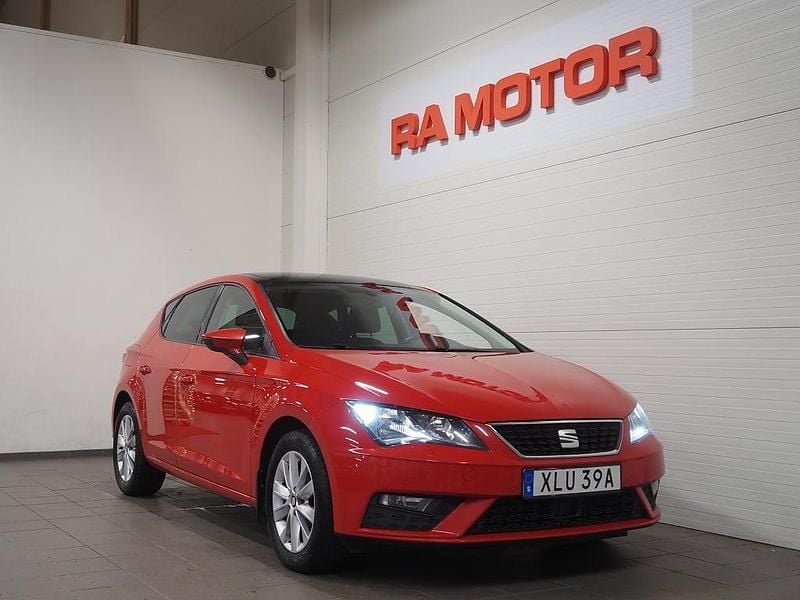 Röd Begagnad 2019 Seat Leon Style Halvkombi | 129 900 kr (Marknadspris) - Bild 1/3