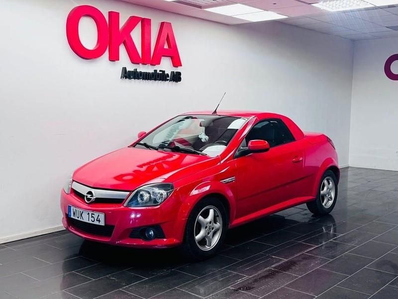 Röd Begagnad 2005 Opel Tigra | 39 900 kr - Bild 1/4