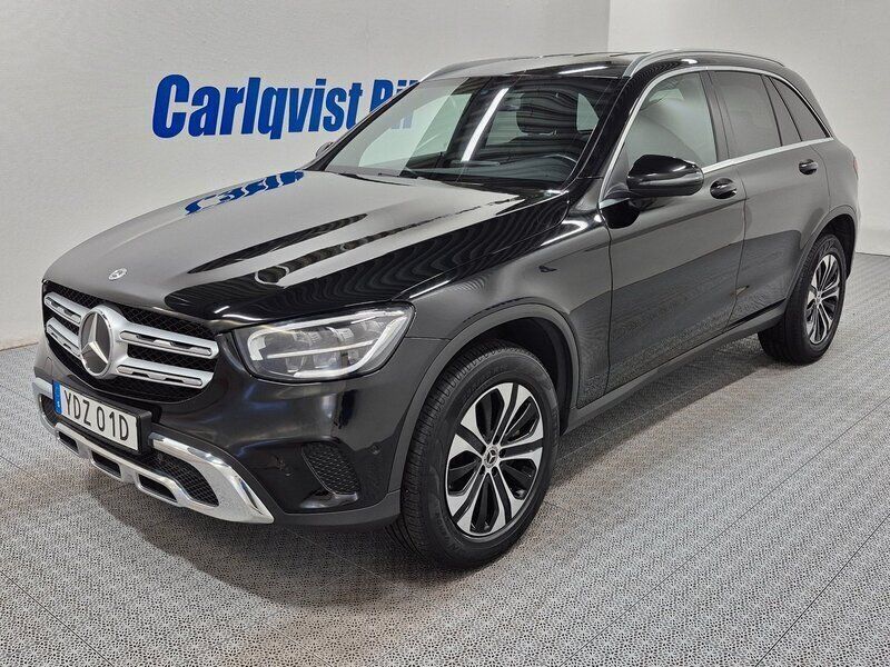 Svart Begagnad 2022 Mercedes GLC300 Edition Sedan | 385 000 kr - Bild 1/4
