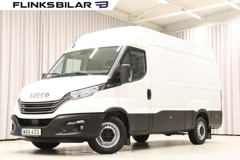 Vit Begagnad 2023 Iveco Daily Van | 398 750 kr (Marknadspris) - Bild 1/4