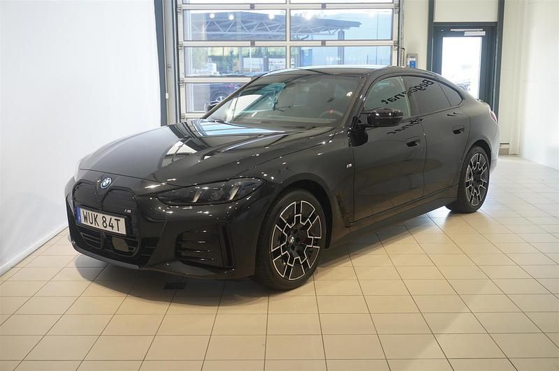 Begagnad BMW i4 Comfort Edition 442 kW (601 HK) 2026 Svart Sedan