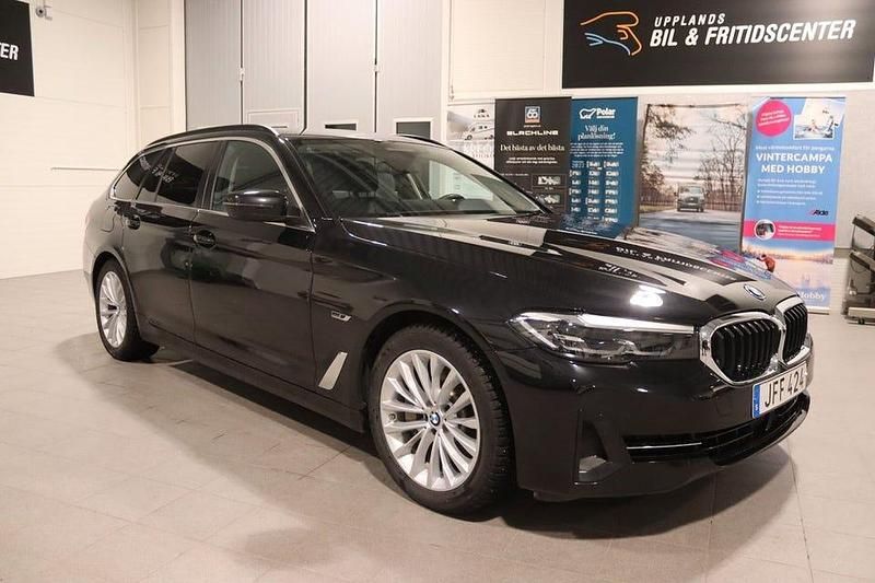 Begagnad BMW 530 292 HK (214 kW) 2023 Svartmetallic Kombi