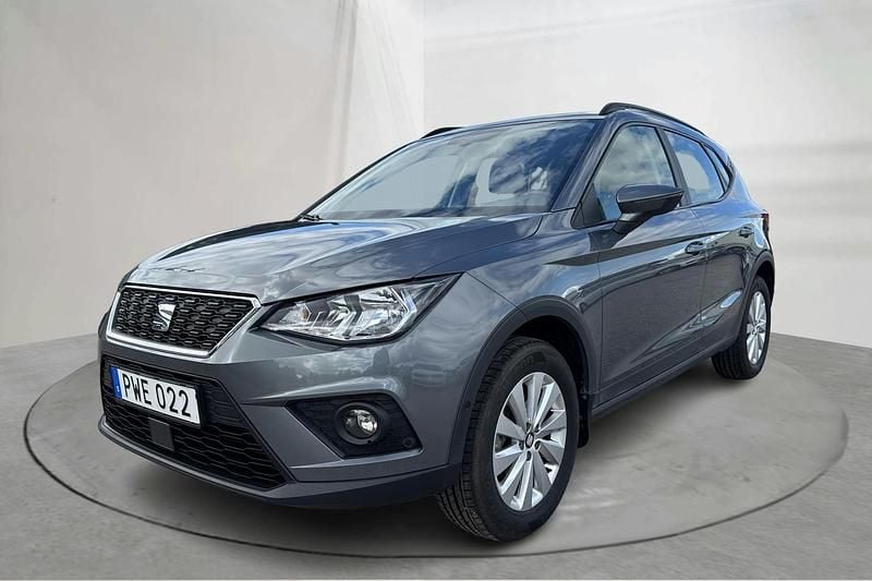 Grå Begagnad 2018 Seat Arona Style SUV | 133 900 kr (Bra pris) - Bild 1/4