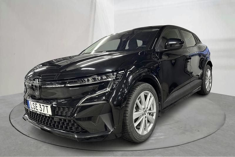 Svart Begagnad 2023 Renault Mégane Equilibre | 290 000 kr (Bra pris) - Bild 1/4