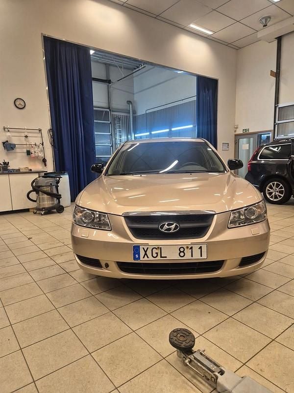 Begagnad Hyundai Sonata 162 HK (119 kW) 2006 Sedan