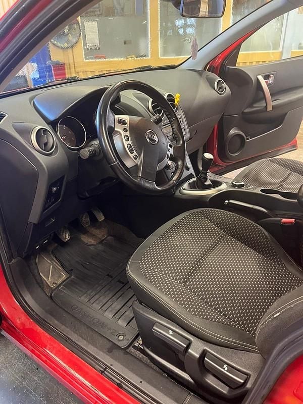 Begagnad Nissan Qashqai +2 150 HK (110 kW) 2009 SUV