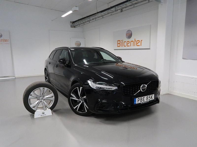 Svart Begagnad 2020 Volvo V90 R-Design Kombi | 359 900 kr (Marknadspris) - Bild 1/3