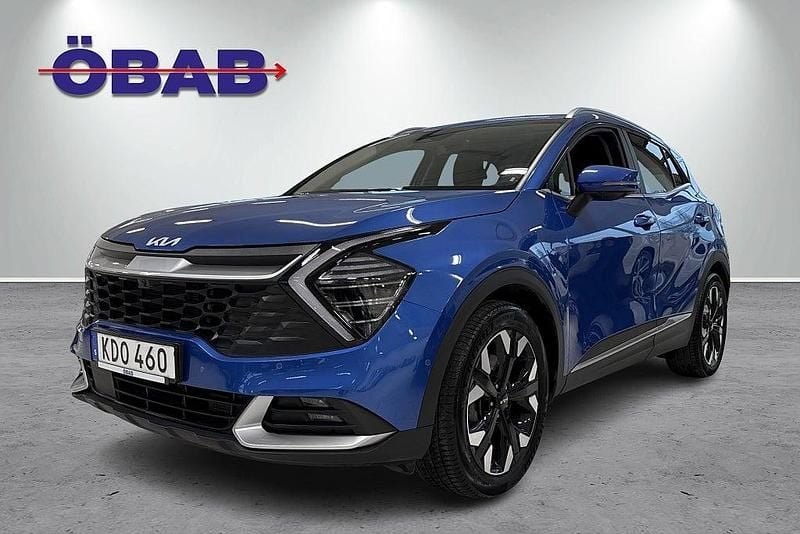 Blå Begagnad 2022 Kia Sportage Advance SUV | 338 900 kr (Bra pris) - Bild 1/4