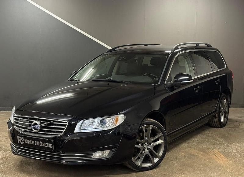 Svart Begagnad 2015 Volvo V70 Momentum Kombi | 144 900 kr (Marknadspris) - Bild 1/4