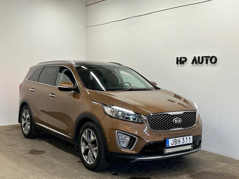 Brun Begagnad 2015 Kia Sorento SUV | 159 900 kr (Marknadspris) - Bild 1/4