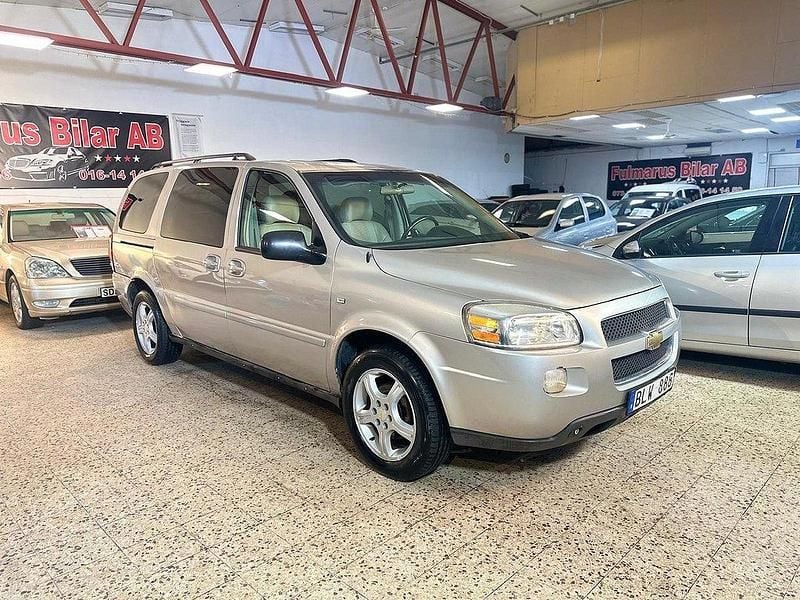 Silver Begagnad 2008 Chevrolet Uplander Minibuss | 35 900 kr - Bild 1/4