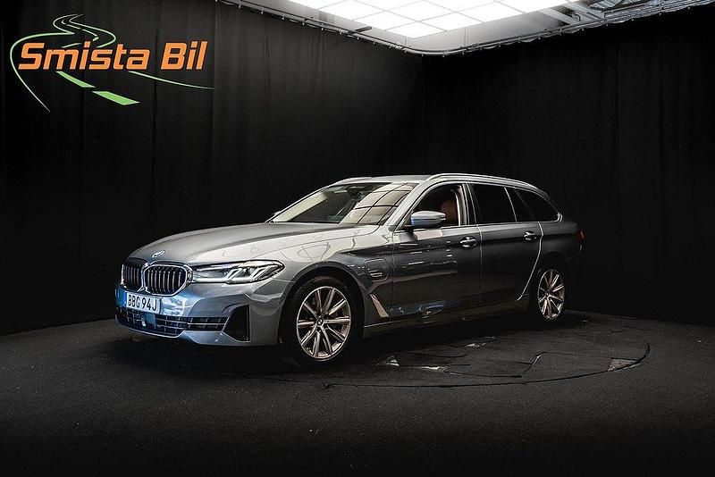 Blå Begagnad 2021 BMW 530e Kombi | 354 900 kr (Bra pris) - Bild 1/3
