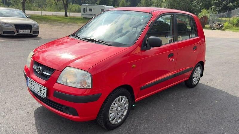 Röd Begagnad 2007 Hyundai Atos Prime Halvkombi | 24 500 kr - Bild 1/4